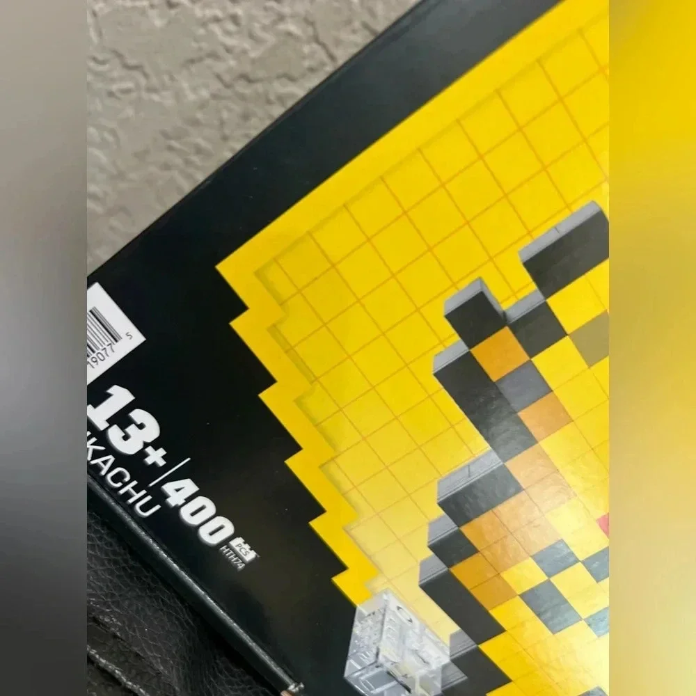 *NEW* MEGA Pikachu Pixel Art Set with 400 pcs 13+ PIKACHU